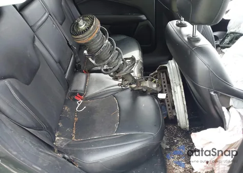 2019 Jeep Compass Latitude 4X4 из США, поврежденный, VIN 3C4NJDBB8KT760370